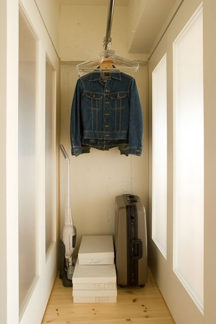 洗濯物を畳むのがつらい オールハンガー収納法でズボラ時短術 名古屋の空室対策リフォームは有限会社レトロ デザイン
